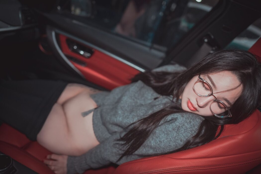 DJAWA Son Ye-Eun 손예은 – Drive My Car