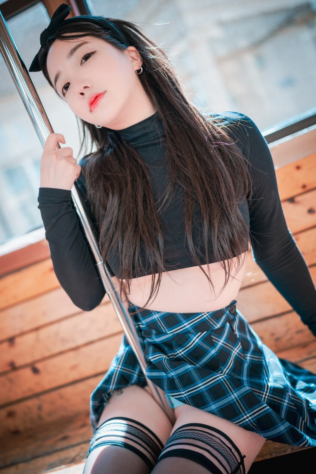 DJAWA Son Ye-Eun 손예은 – Early Spring Walk In March Vol.2 S.Ver A