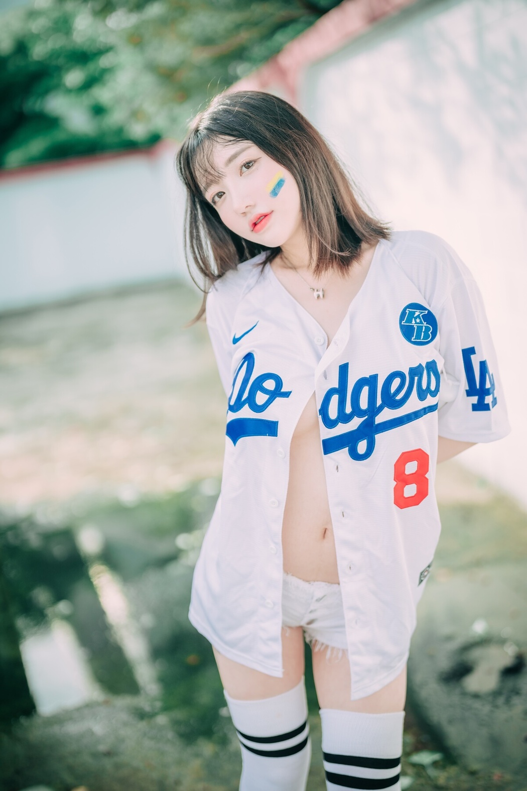DJAWA Son Ye-Eun 손예은 – Cheer Up In The Summer A