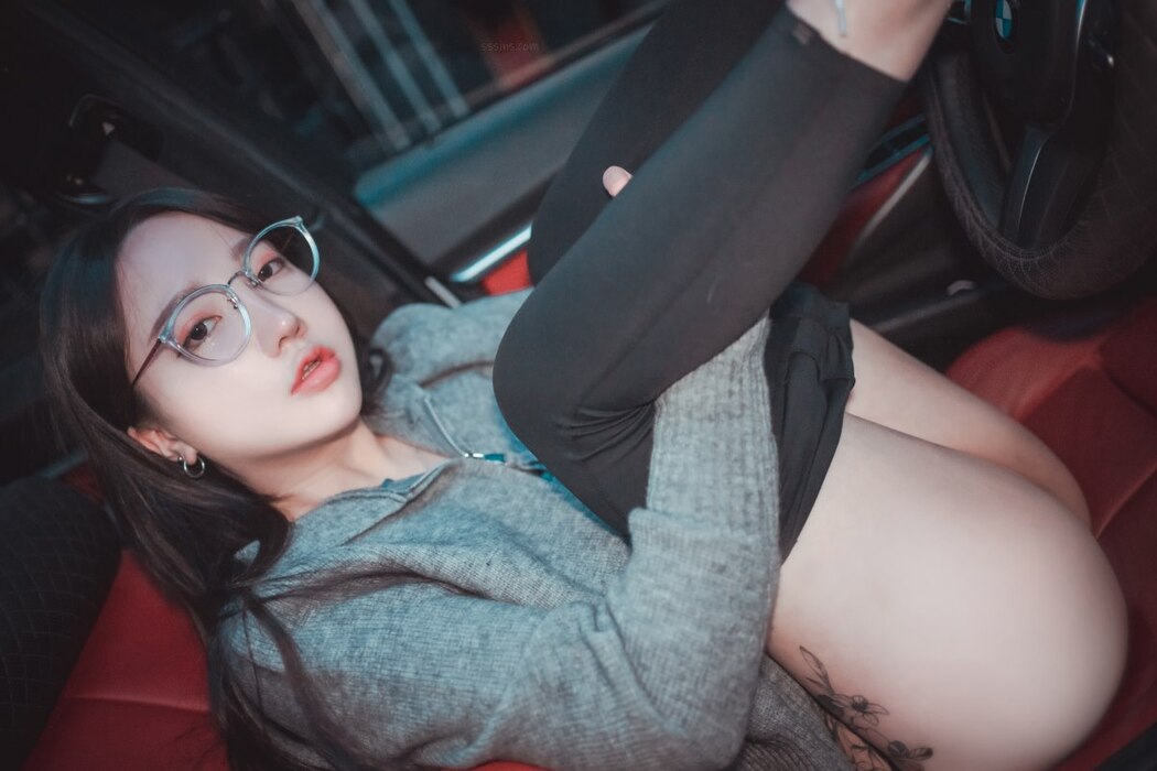DJAWA Son Ye-Eun 손예은 – Drive My Car