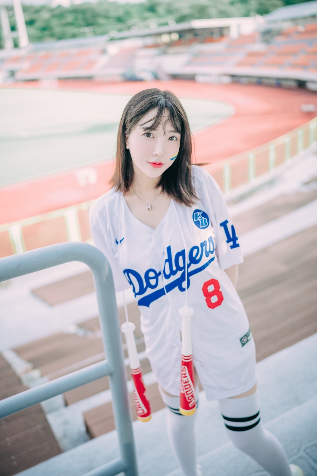 DJAWA Son Ye-Eun 손예은 – Cheer Up In The Summer A