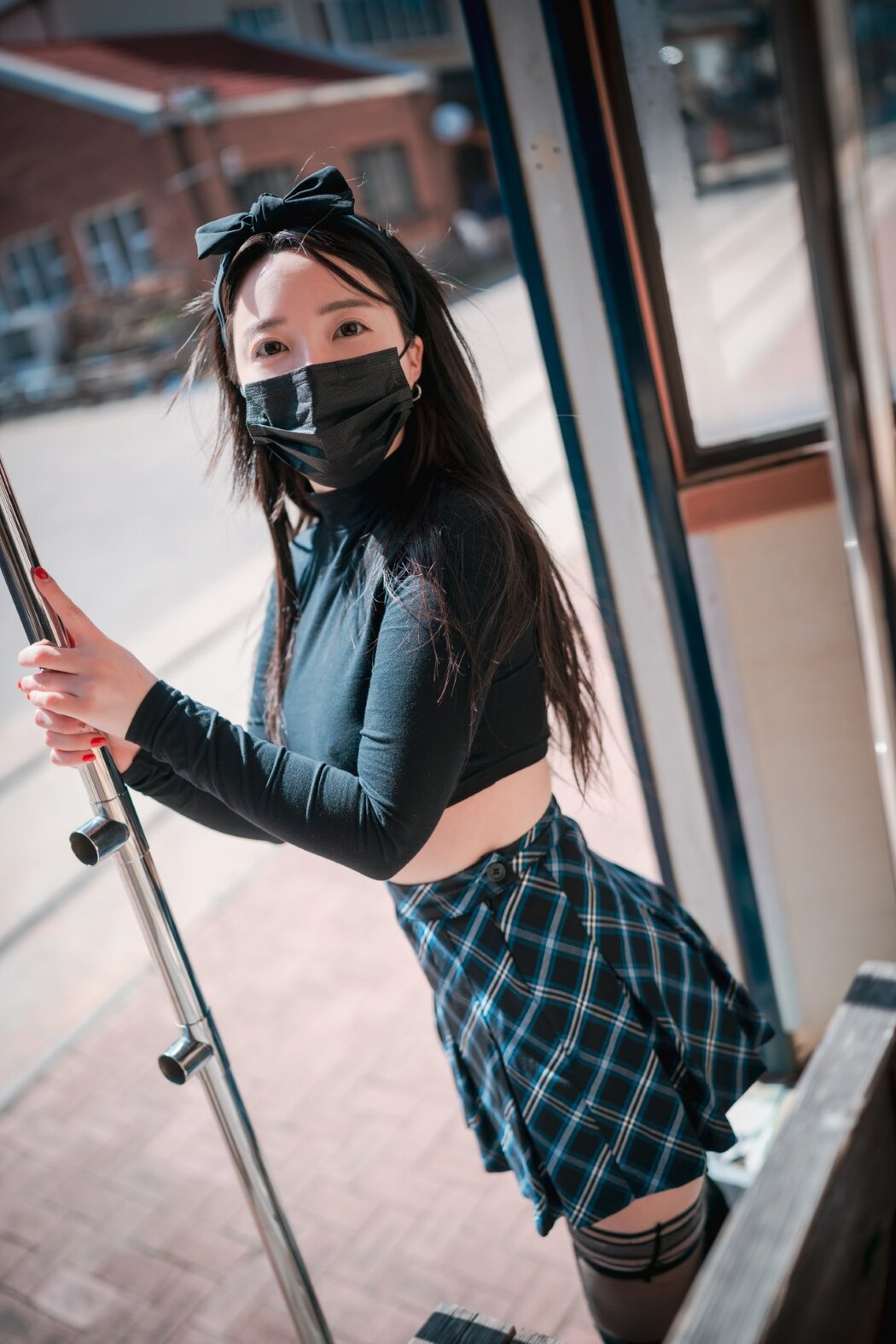 DJAWA Son Ye-Eun 손예은 – Early Spring Walk In March Vol.2 S.Ver A