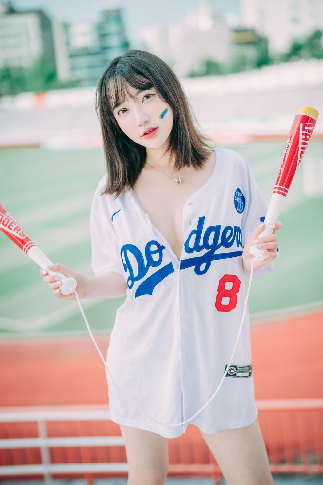 DJAWA Son Ye-Eun 손예은 – Cheer Up In The Summer A