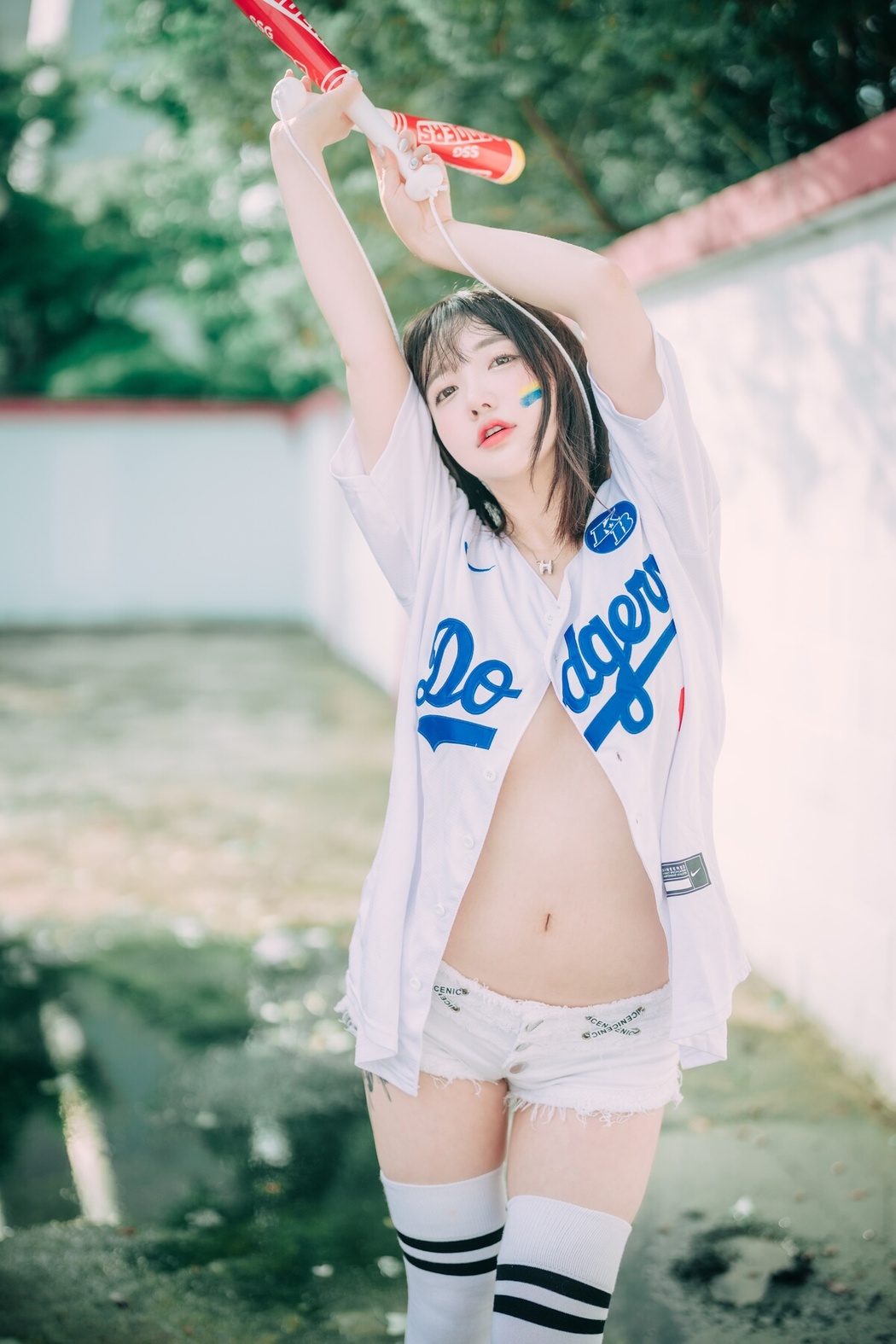 DJAWA Son Ye-Eun 손예은 – Cheer Up In The Summer A