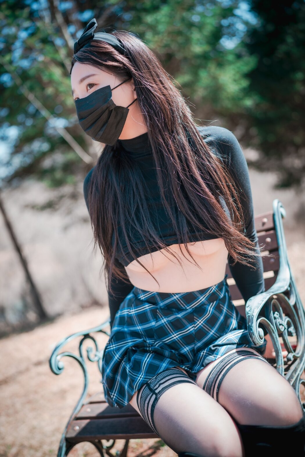 DJAWA Son Ye-Eun 손예은 – Early Spring Walk In March Vol.2 S.Ver B