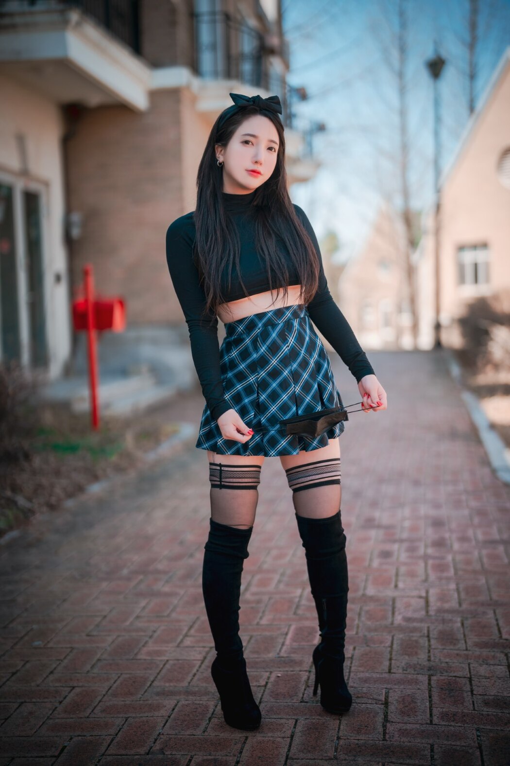 DJAWA Son Ye-Eun 손예은 – Early Spring Walk In March Vol.2 S.Ver B