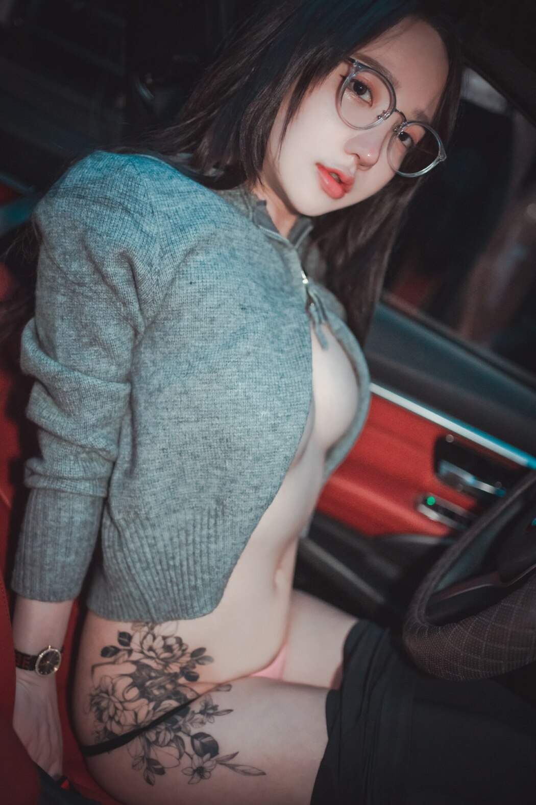 DJAWA Son Ye-Eun 손예은 – Drive My Car