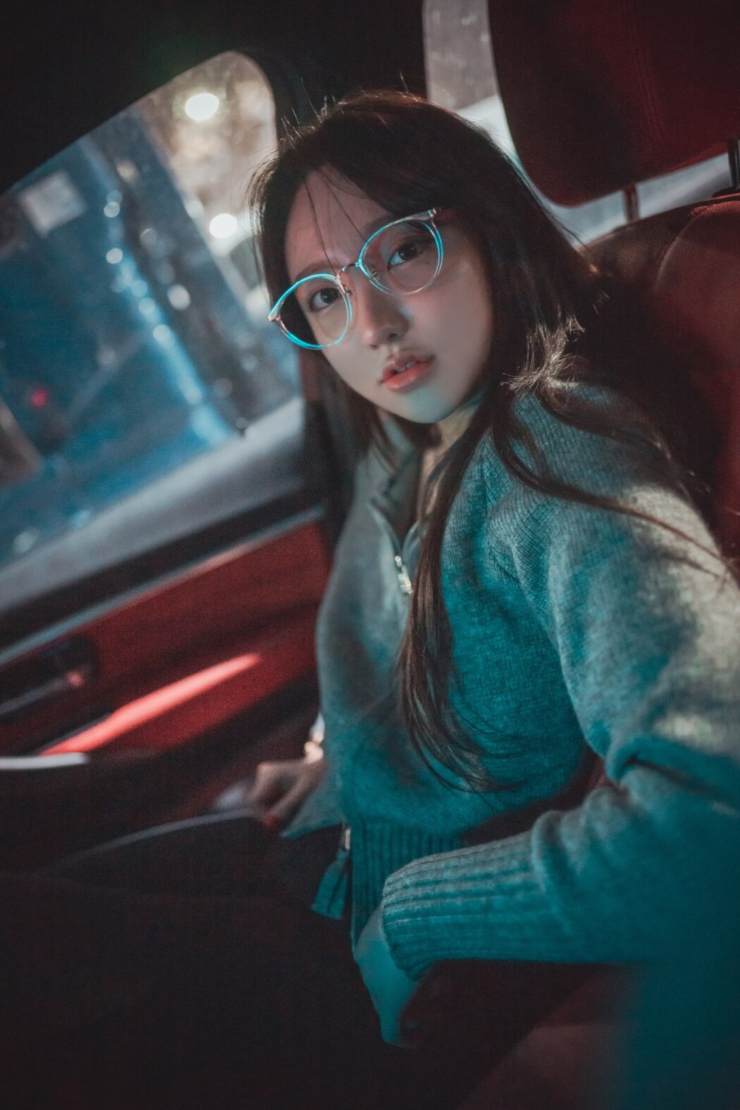 DJAWA Son Ye-Eun 손예은 – Drive My Car
