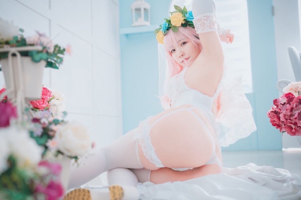 DJAWA Myaron – Super Sonico White Wedding