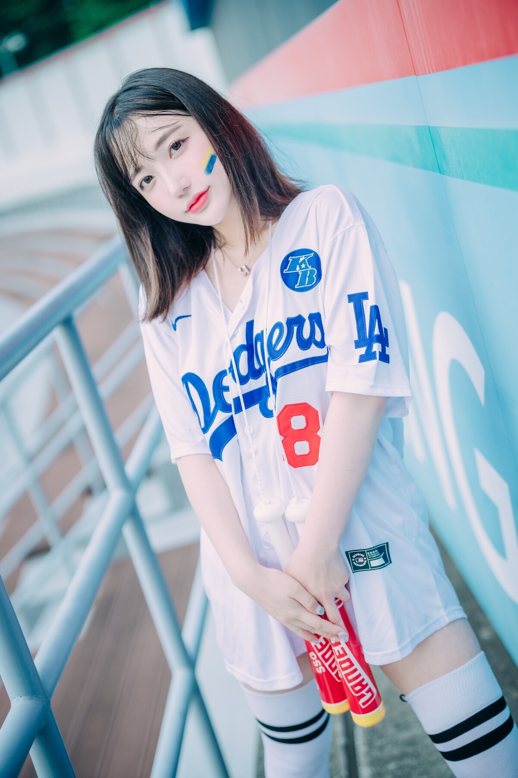 DJAWA Son Ye-Eun 손예은 – Cheer Up In The Summer B