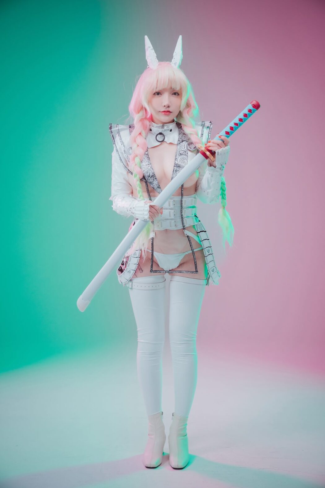 DJAWA Son Ye-Eun 손예은 Cyber Hunter Mitsuri