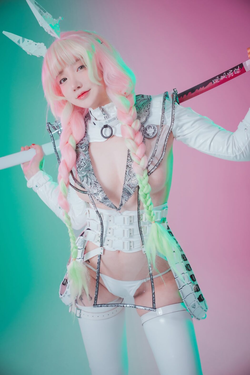 DJAWA Son Ye-Eun 손예은 Cyber Hunter Mitsuri
