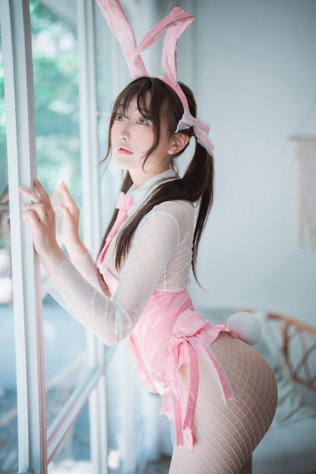 DJAWA Newbom – The Year of the Pink Bunny S.Ver