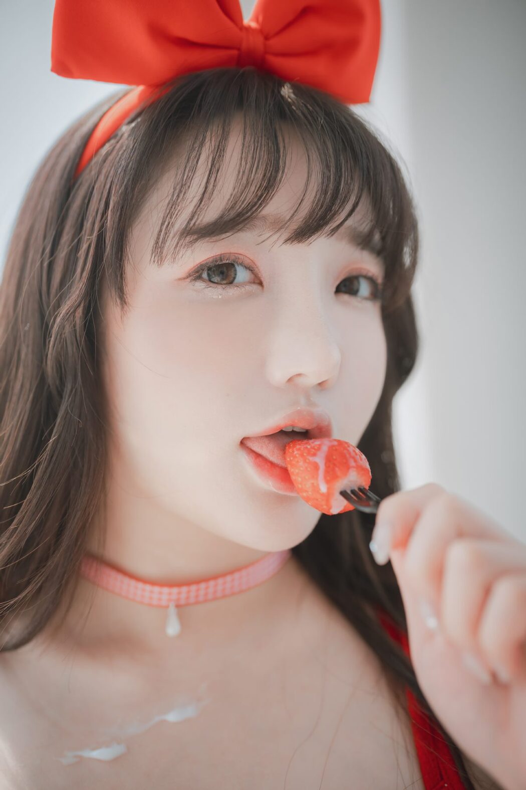 DJAWA Son Ye-Eun 손예은 Strawbeery Girl