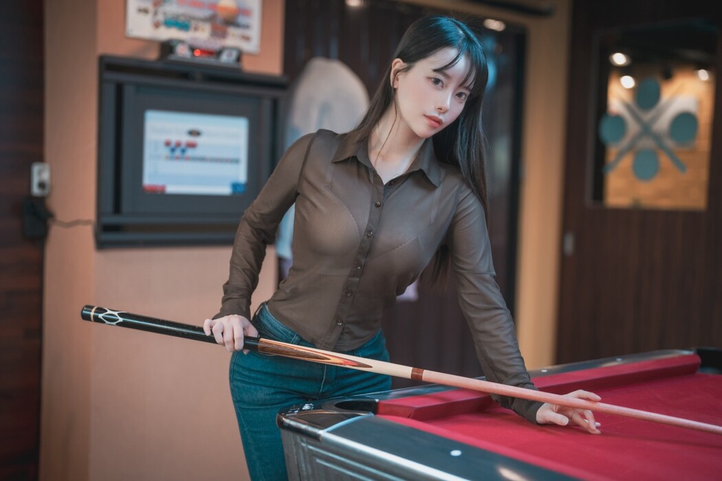 DJAWA ZziZzi – Billiards Girl