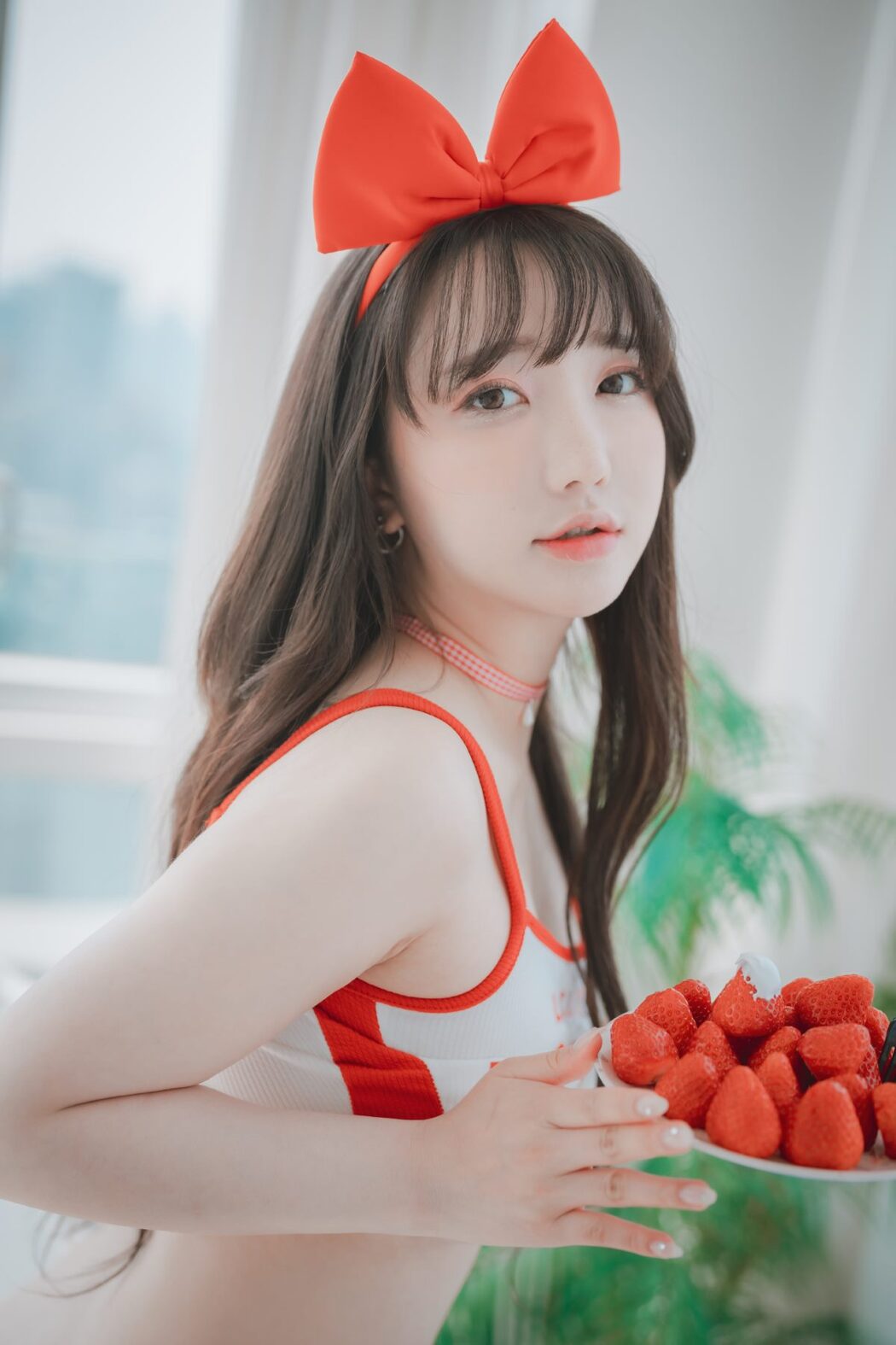 DJAWA Son Ye-Eun 손예은 Strawbeery Girl
