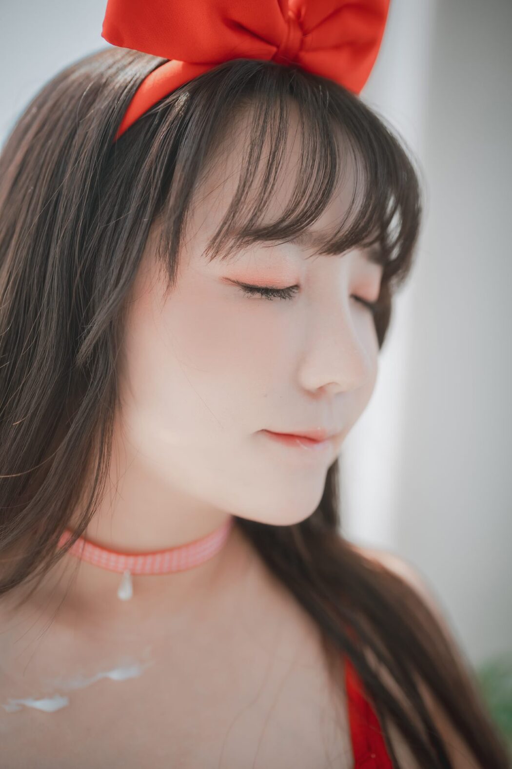DJAWA Son Ye-Eun 손예은 Strawbeery Girl