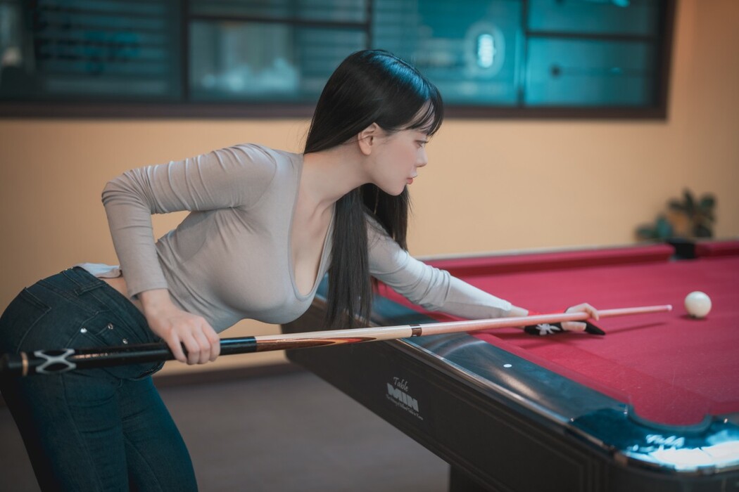 DJAWA ZziZzi – Billiards Girl