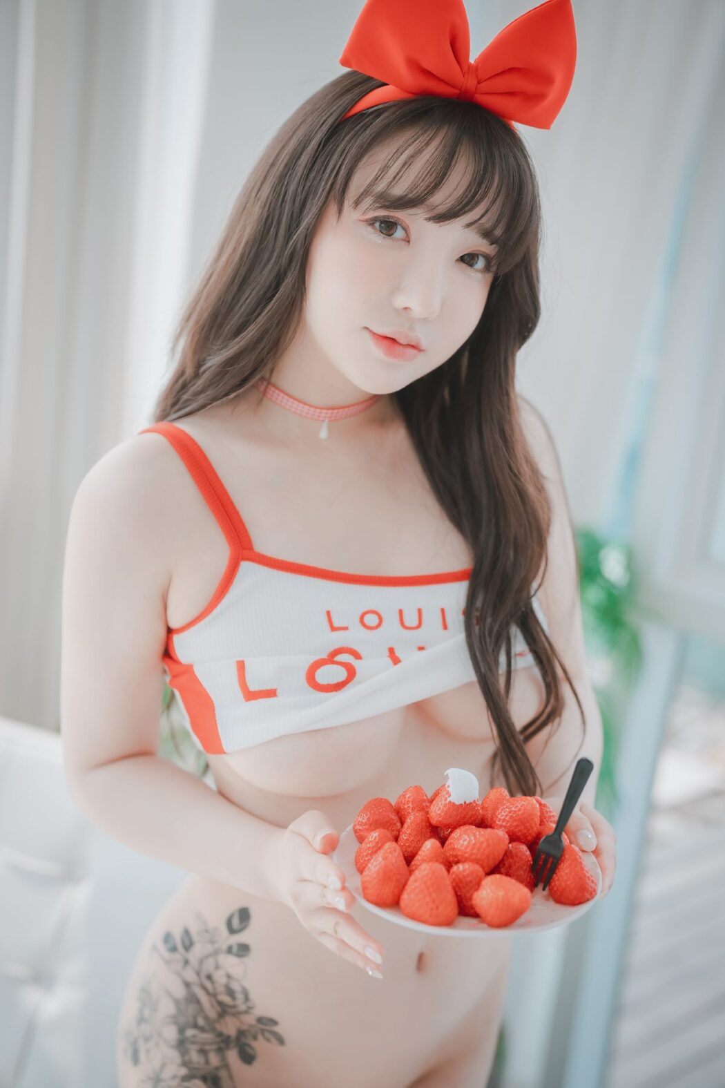 DJAWA Son Ye-Eun 손예은 Strawbeery Girl