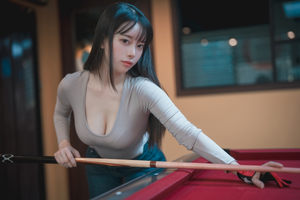 DJAWA ZziZzi – Billiards Girl