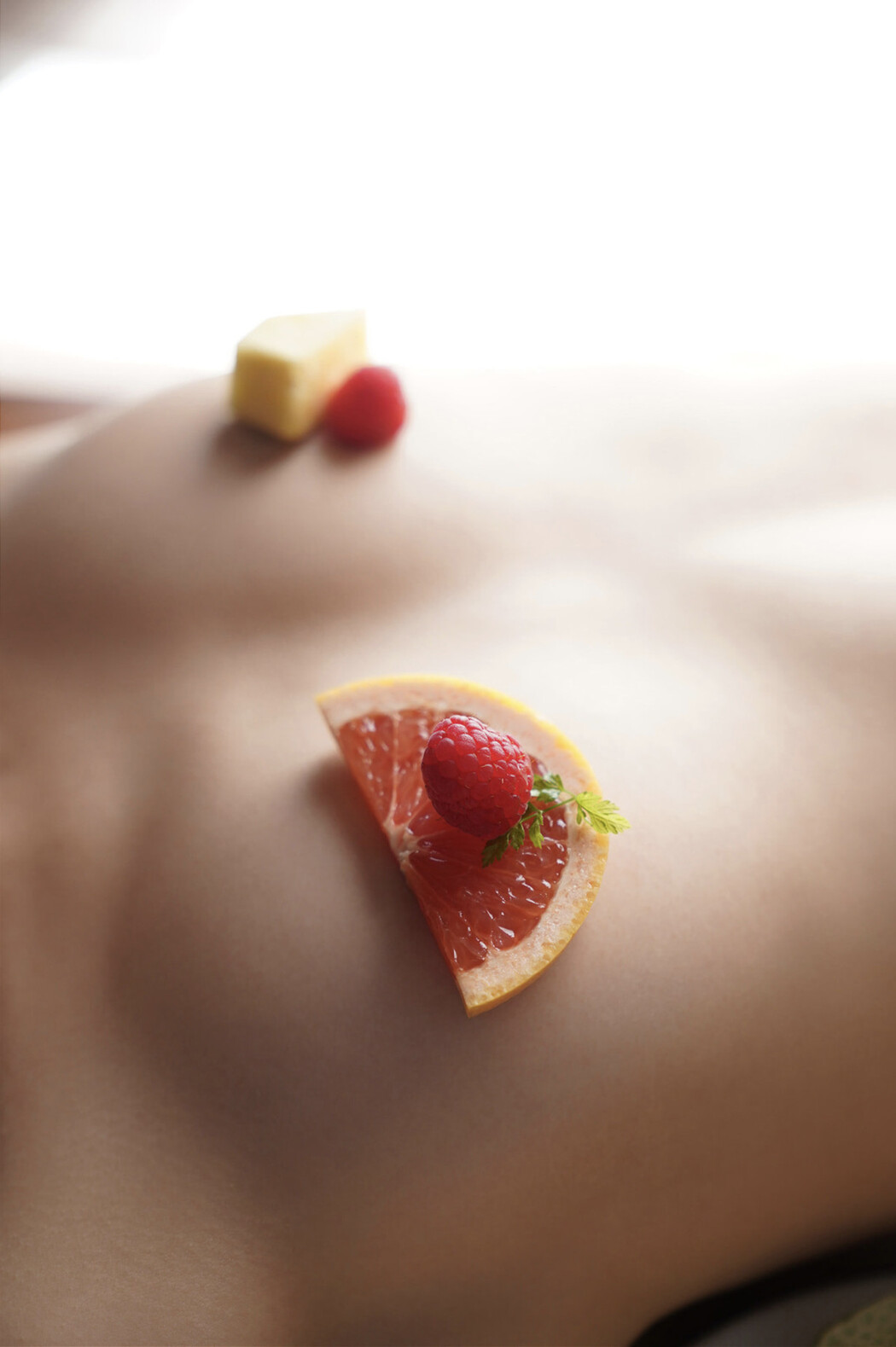 Ichiha Amatsu 天津いちは, FRIDAYデジタル写真集 『元JR東日本社員がまさかのフルヌード vol.2』 Set.01