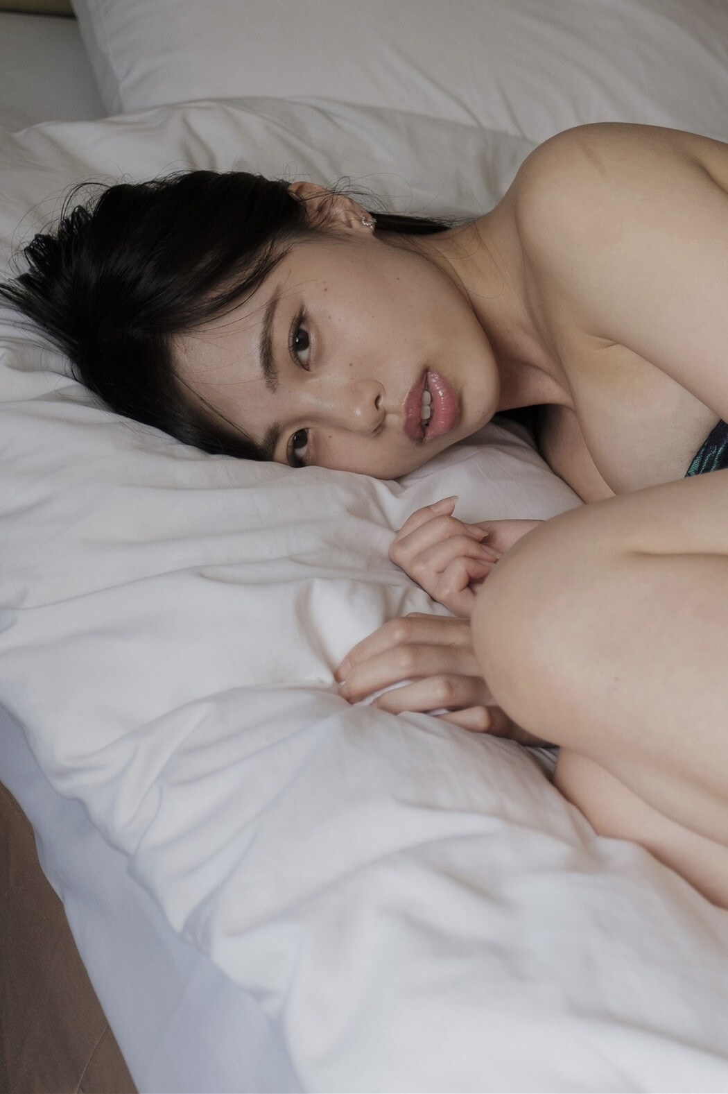 SenaAmane 天音汐那, Evolved Gravure 写真集 『クチビルに触れて vol.4』 Set.01