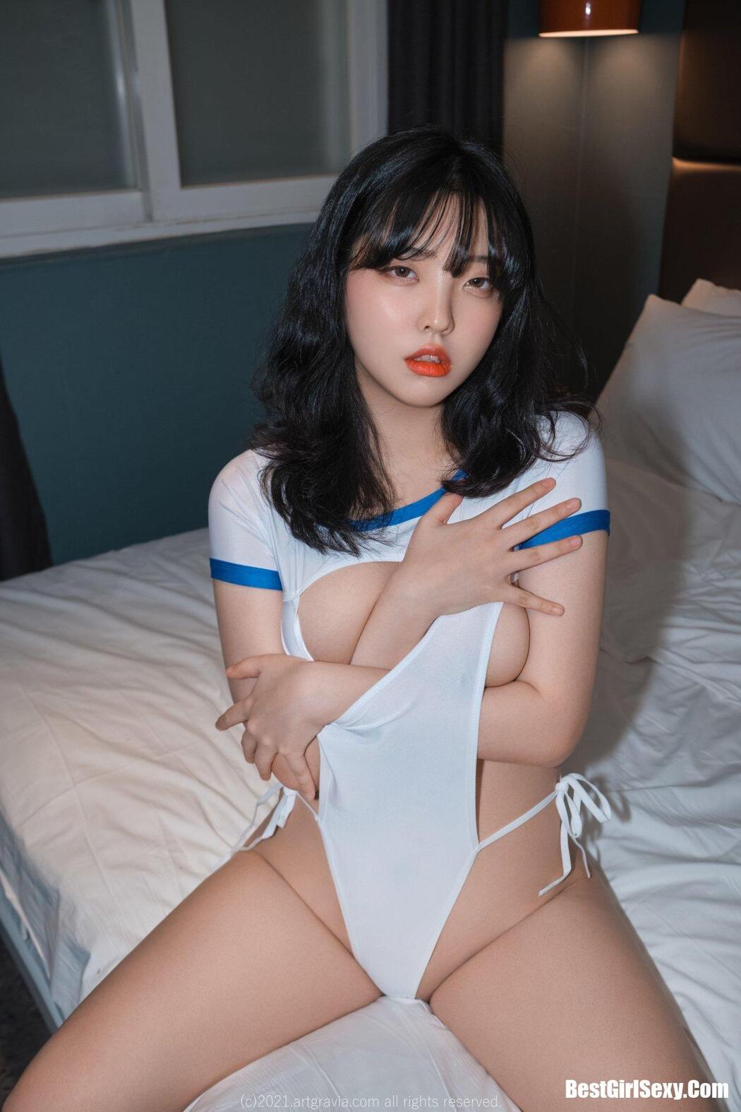 ARTGRAVIA VOL.246 Song Hana