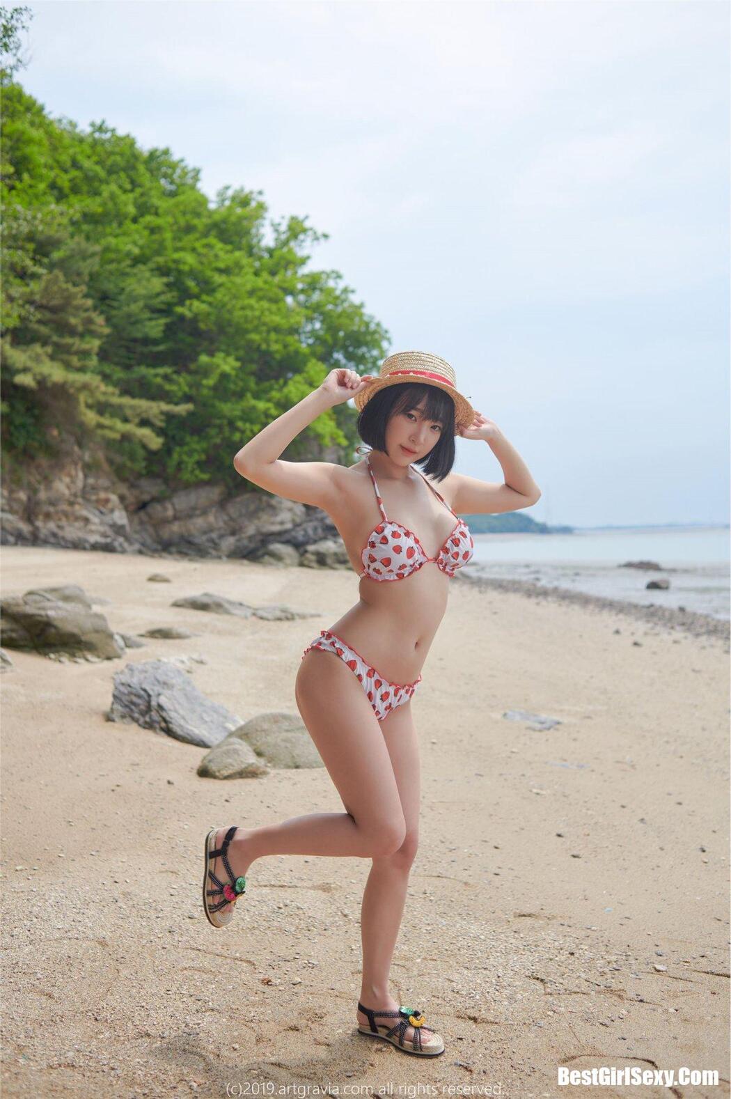 ARTGRAVIA VOL94 Kang In Kyung