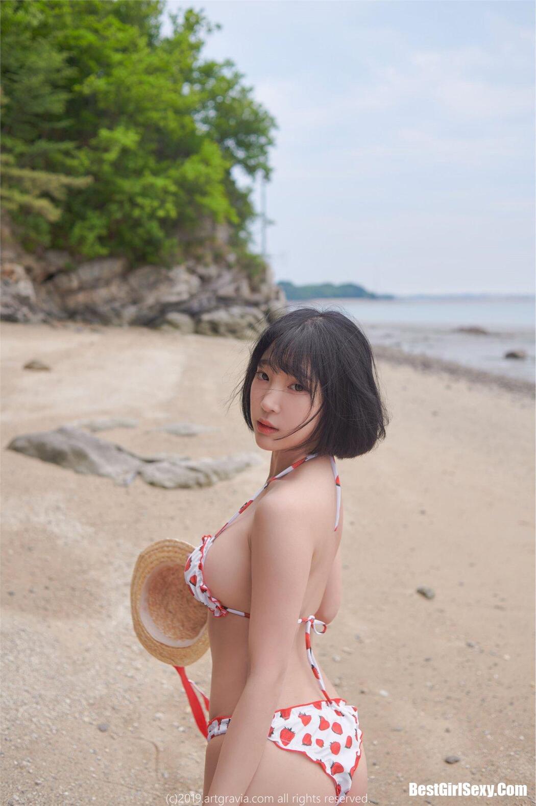 ARTGRAVIA VOL94 Kang In Kyung