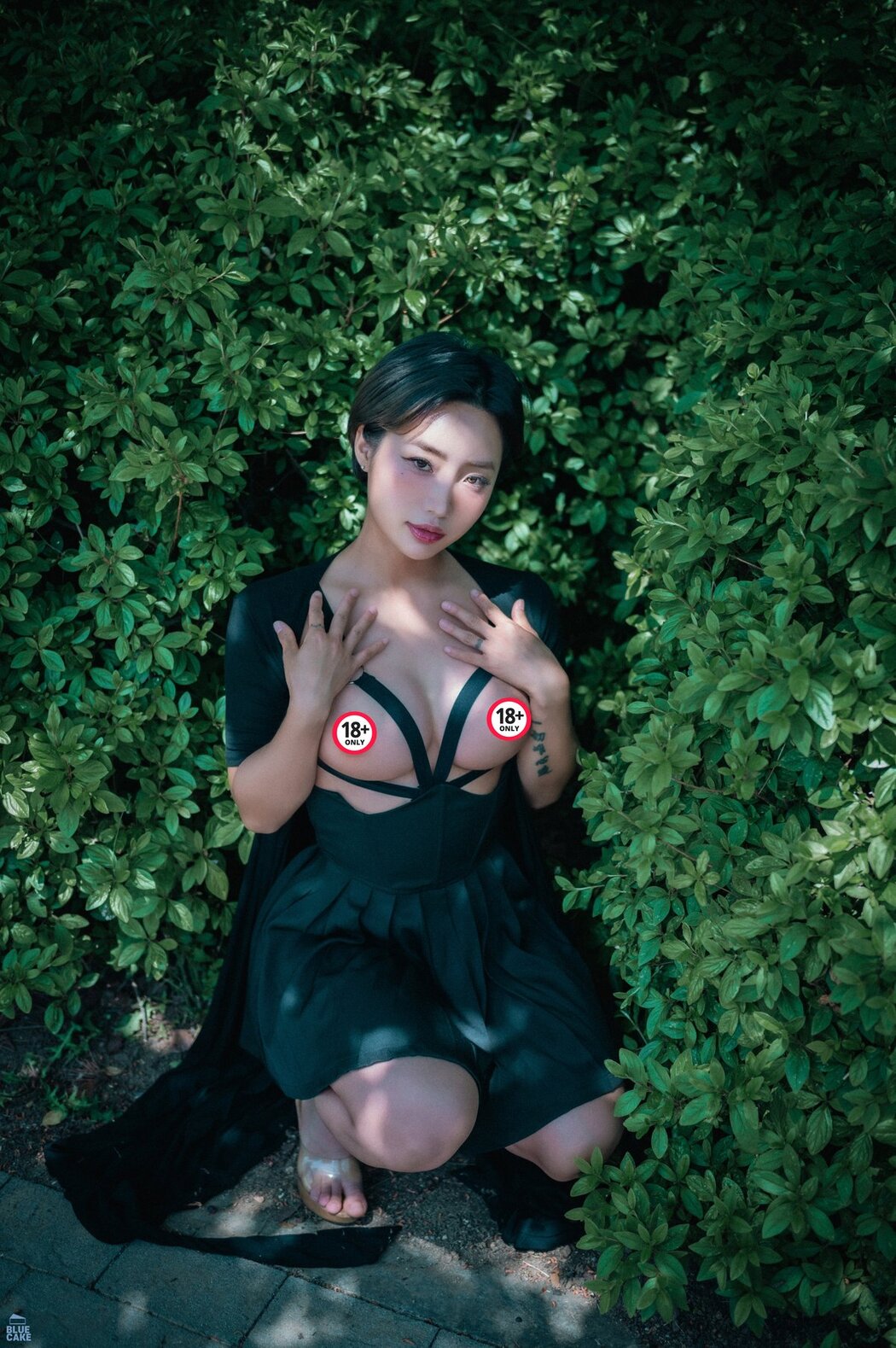 BLUECAKE Booty Queen – Walk In The Park