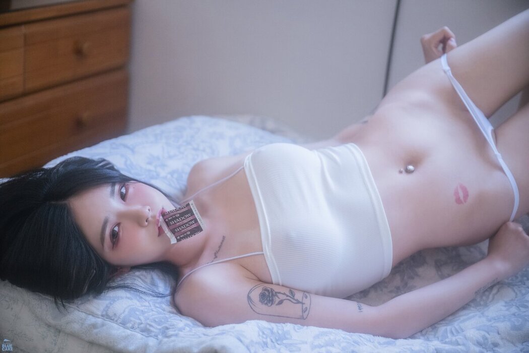 BLUECAKE Hikari – CUM B