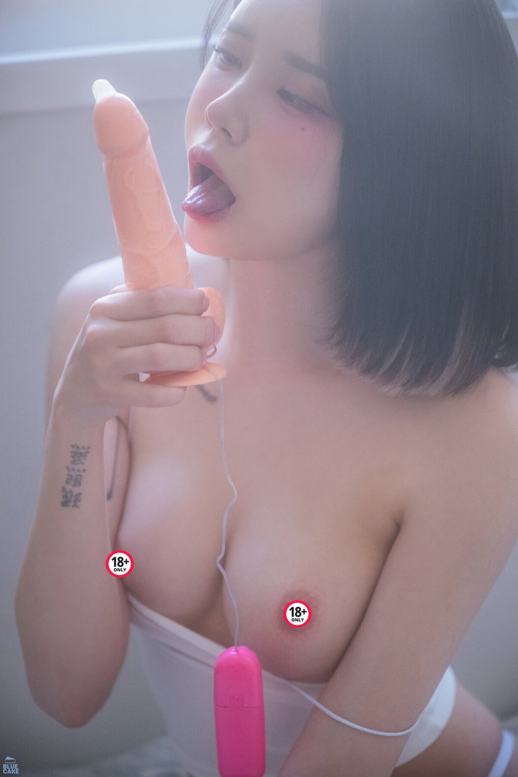 BLUECAKE Hikari – CUM B