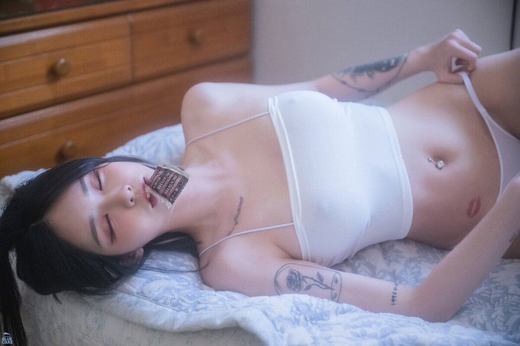 BLUECAKE Hikari – CUM B