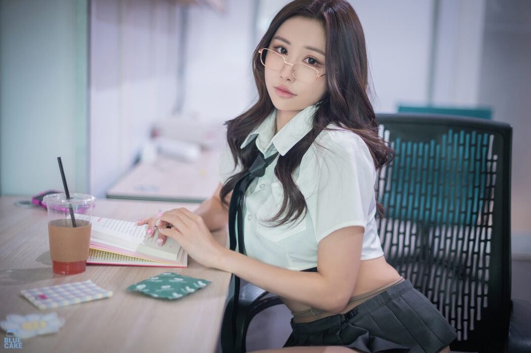 BlueCake YeonYu – Study Harder A