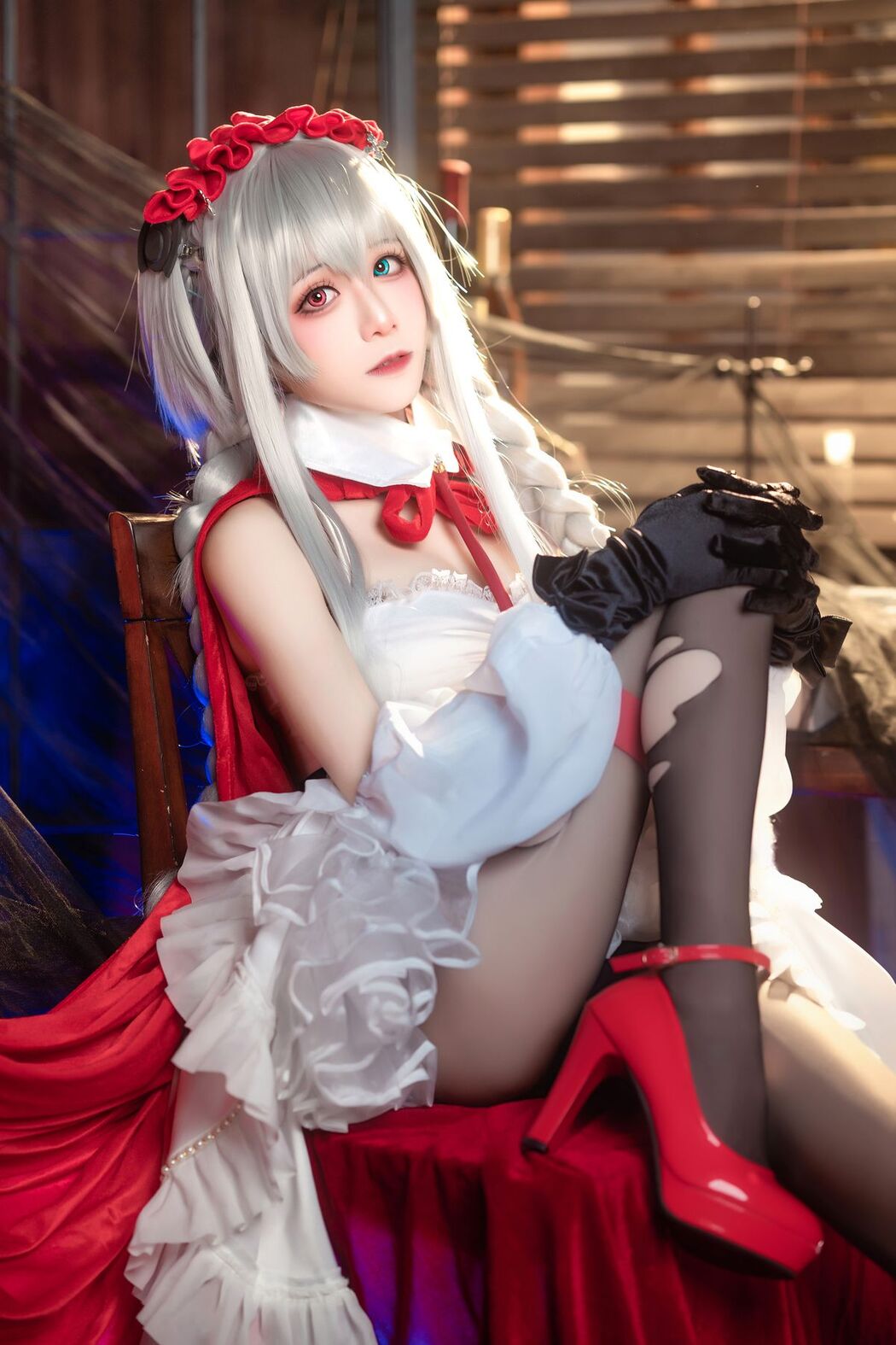 Coser@Tomoyo酱 &#8211; 碧蓝航线 埃尔宾小红帽 (31P)