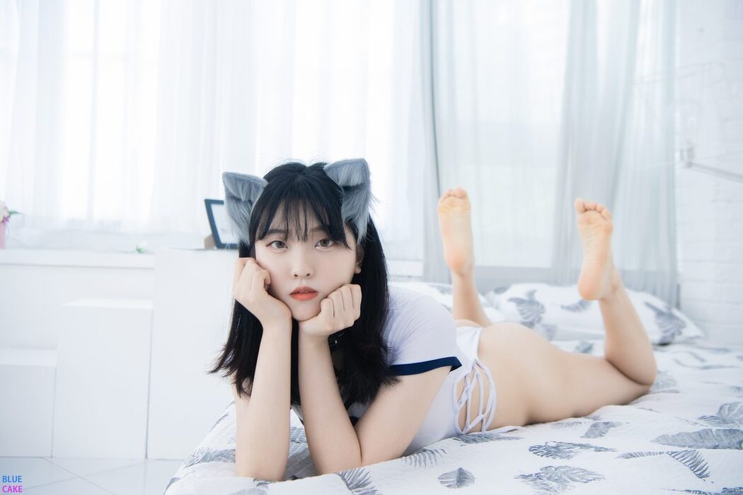 BlueCake Song Hana – Vol.017 Strange Cat