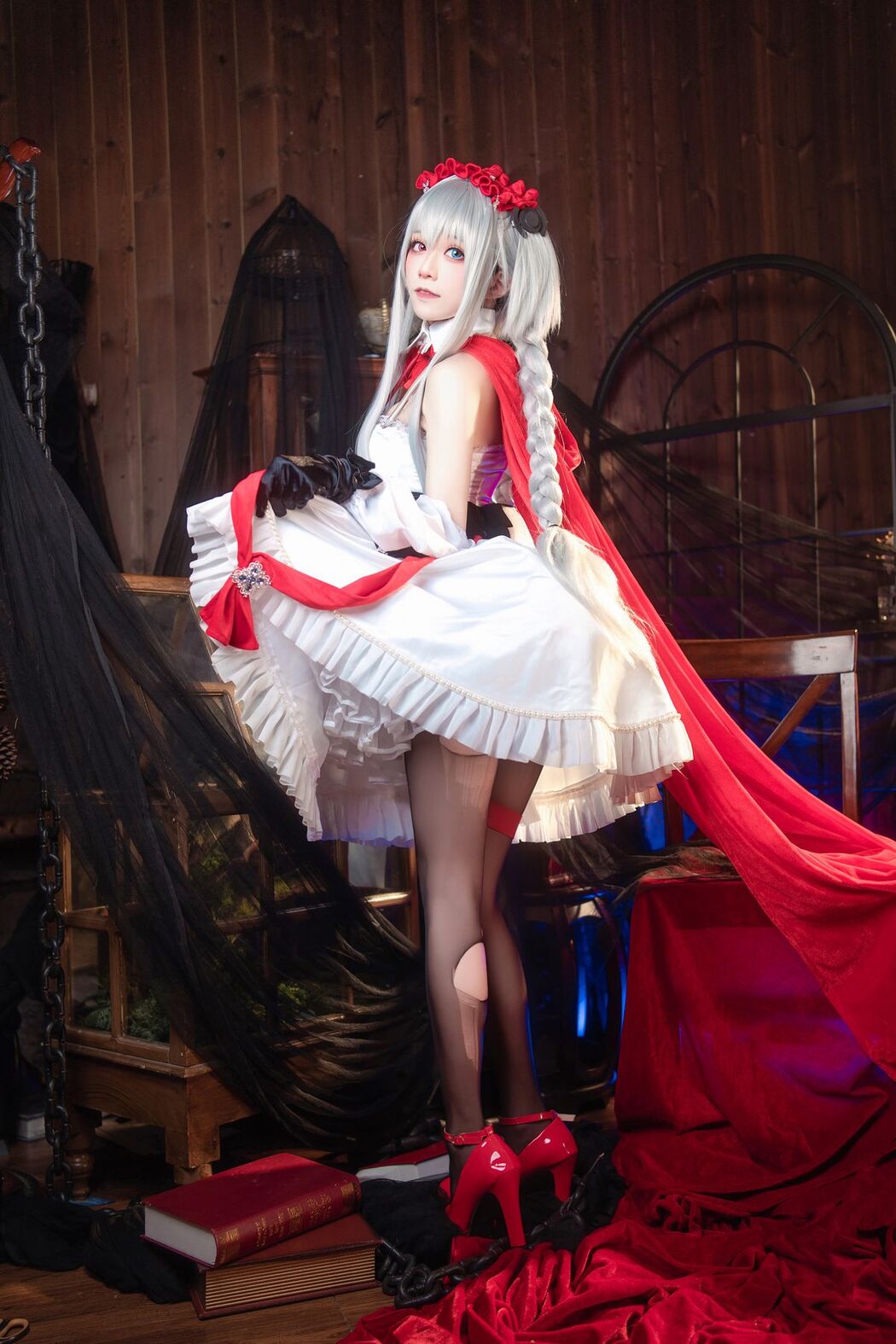 Coser@Tomoyo酱 &#8211; 碧蓝航线 埃尔宾小红帽 (31P)