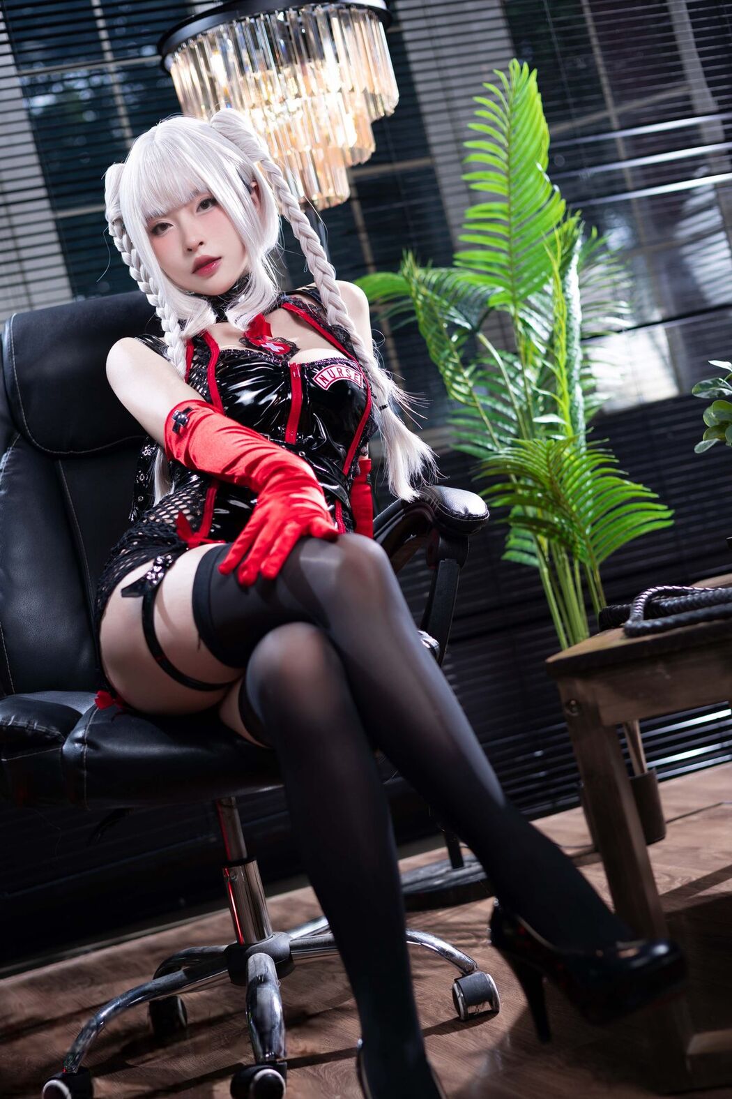 Coser@清水由乃 – 白发护士 (58P – 1V)