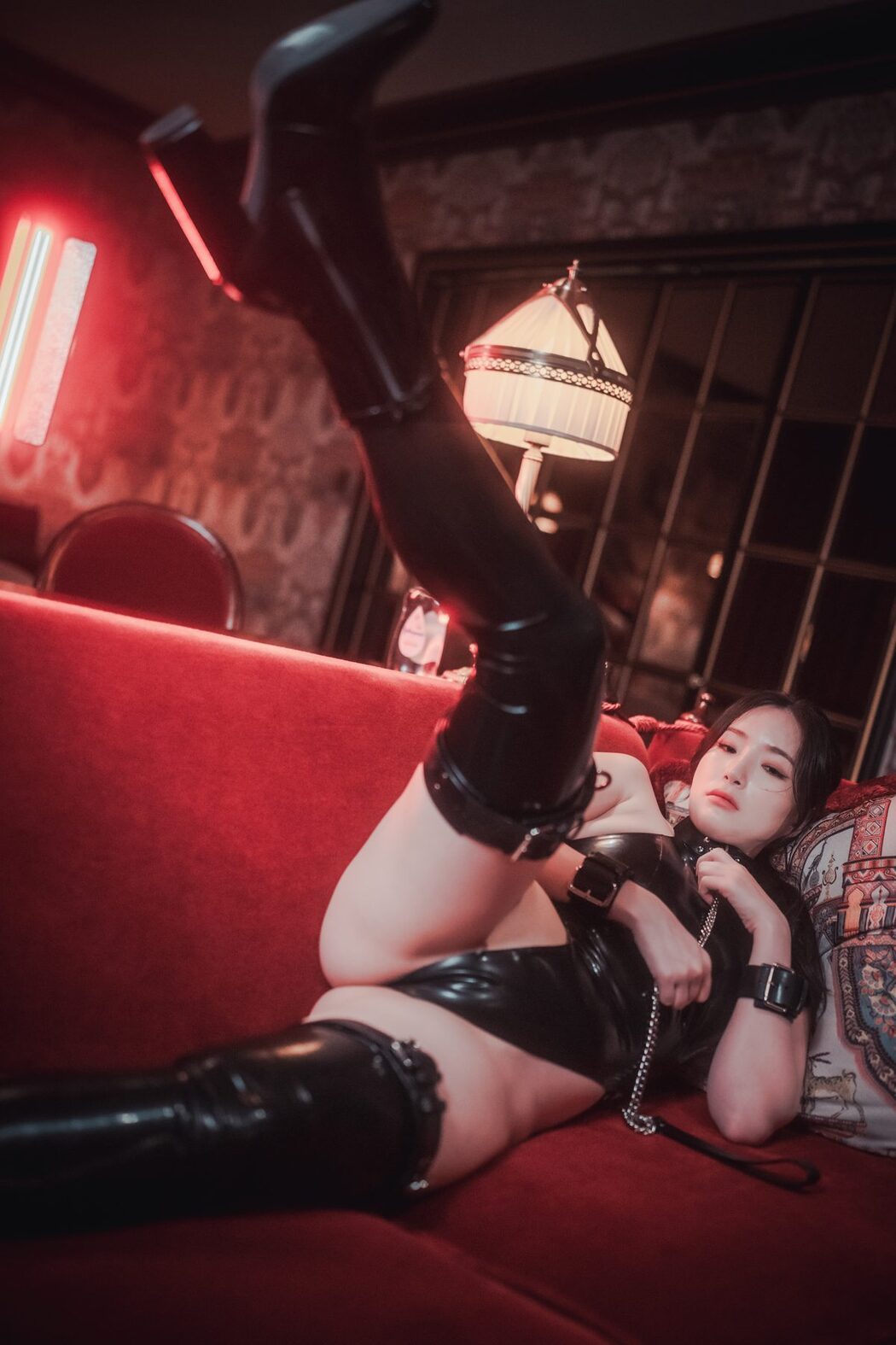 DJAWA Pia 피아 – Cling To Latex A