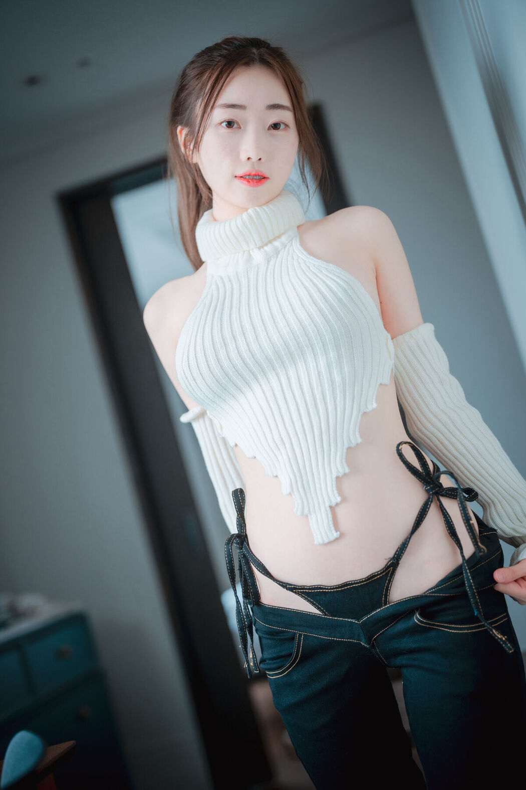 DJAWA Kim Ji-won 김지원 – Knit And Denim