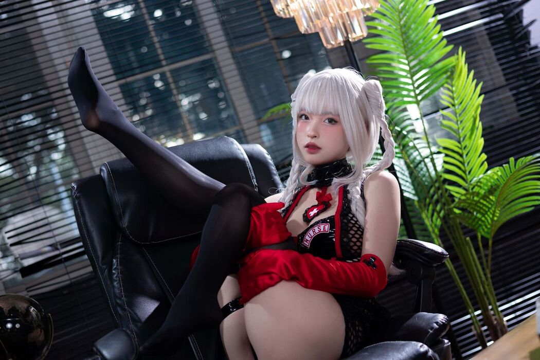 Coser@清水由乃 – 白发护士 (58P – 1V)