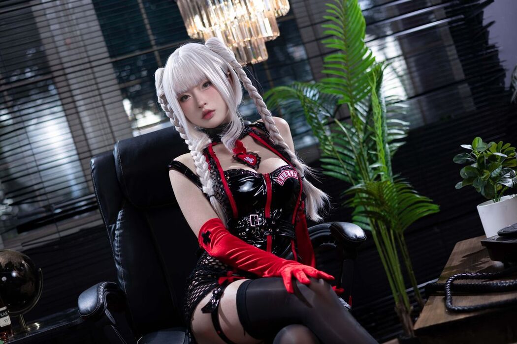 Coser@清水由乃 – 白发护士 (58P – 1V)