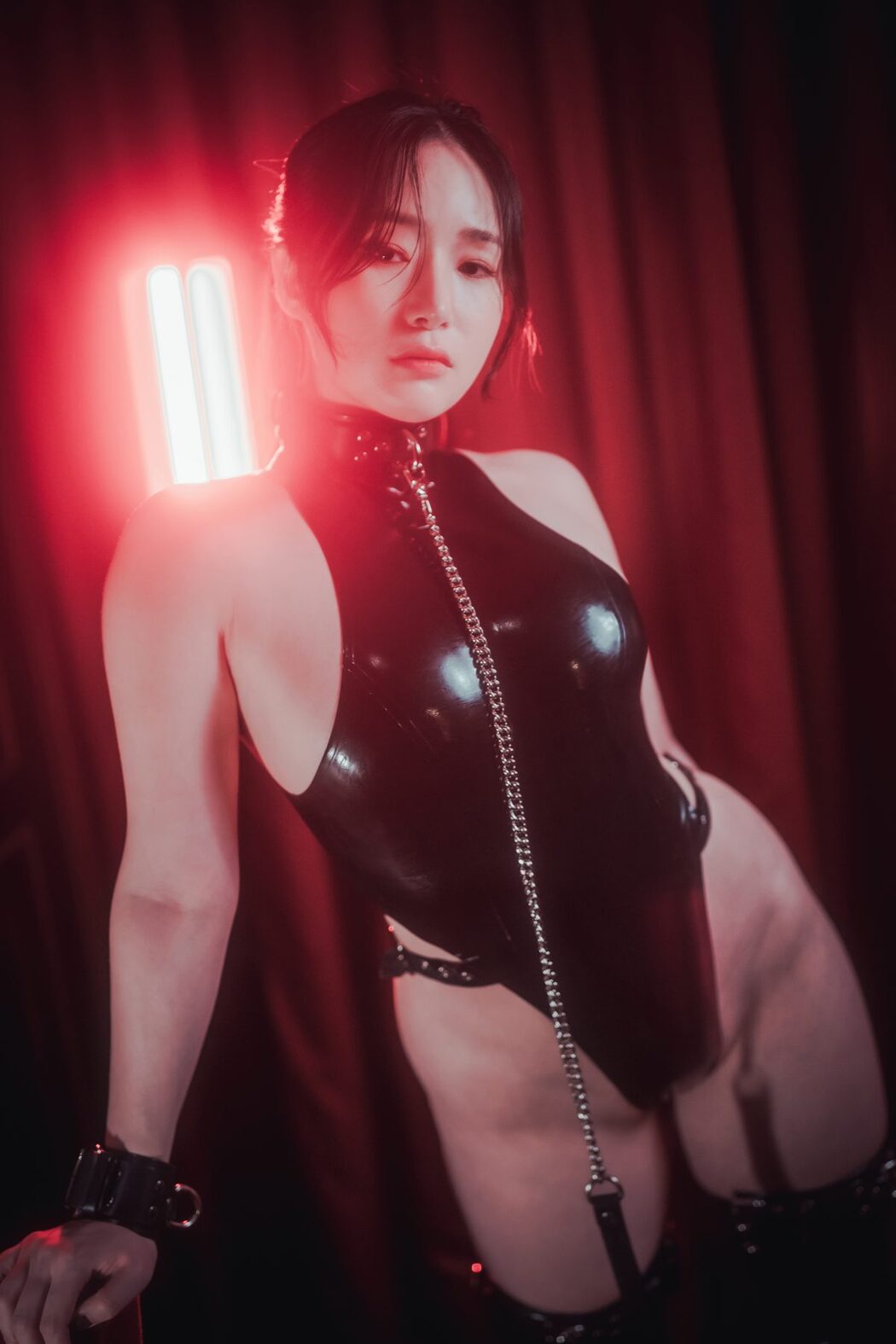 DJAWA Pia 피아 – Cling To Latex A