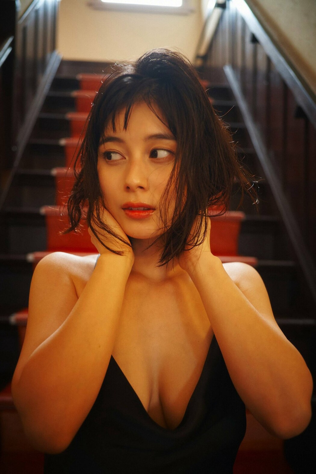 Flash 2022.12.13 No.1669 上西怜 岸明日香 中川美優 華村あすか 笹岡郁未 春名美波 藤木由貴 大久保桜子