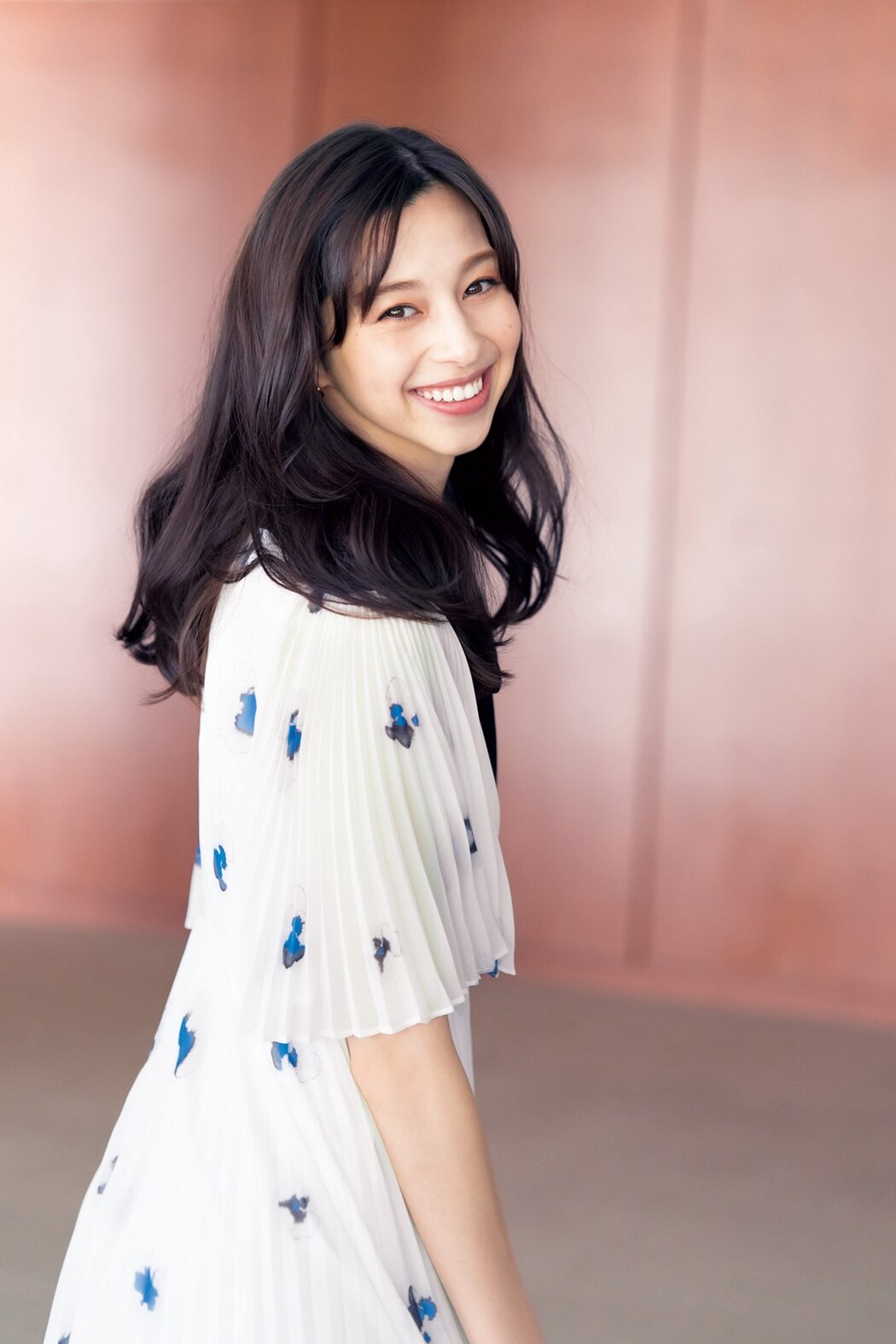 FLASH 2023-05-09-16 No.1687 えなこ 小湊よつ葉 くろがねさら 水崎綾女 渡邊渚 中条あやみ 山本姫香 戸田れい 都丸紗也華