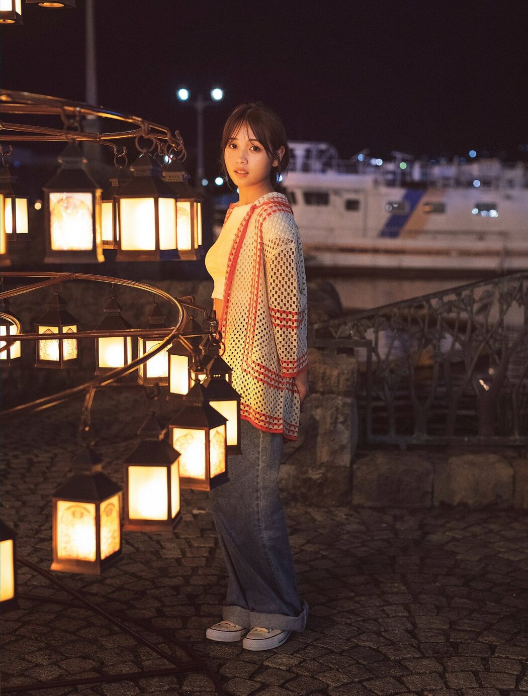 FLASH 2023.10.17-24 森元流那 新藤まなみ 吉澤遥奈 鈴原すず 風吹ケイ 斎藤恭代 込山榛香 山手梨愛