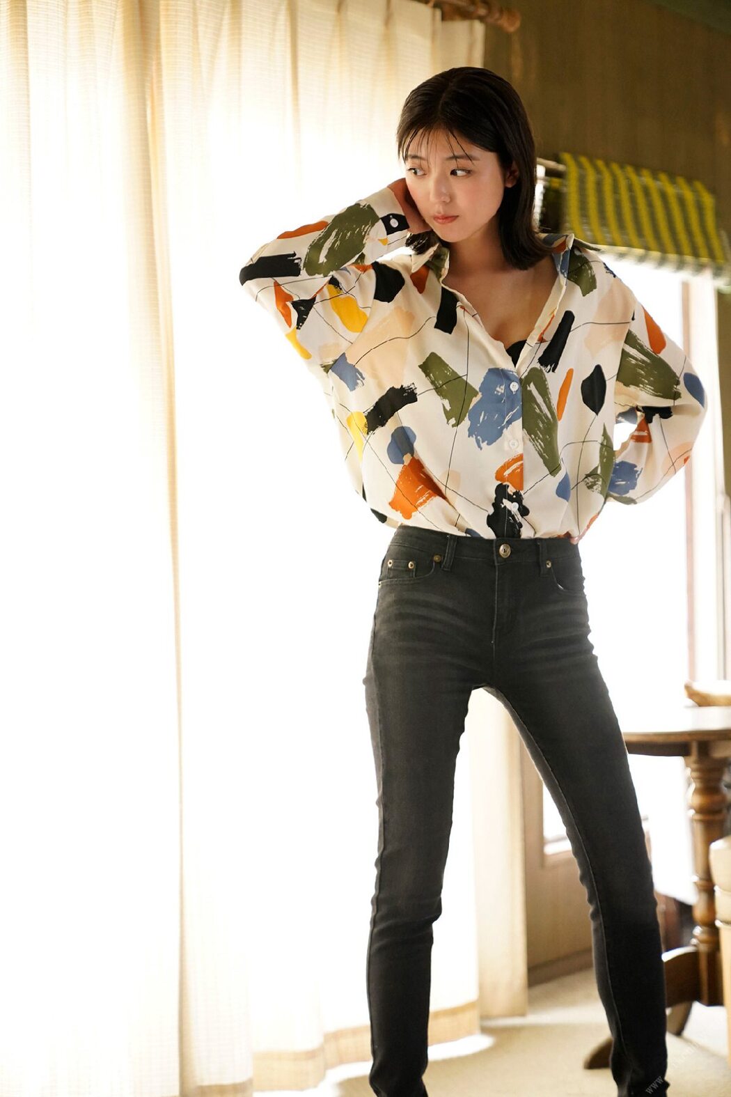 FLASH Photobook 2022-05-31 Mio Kudo 工藤美桜 – Early Summer Luster 初夏の艶