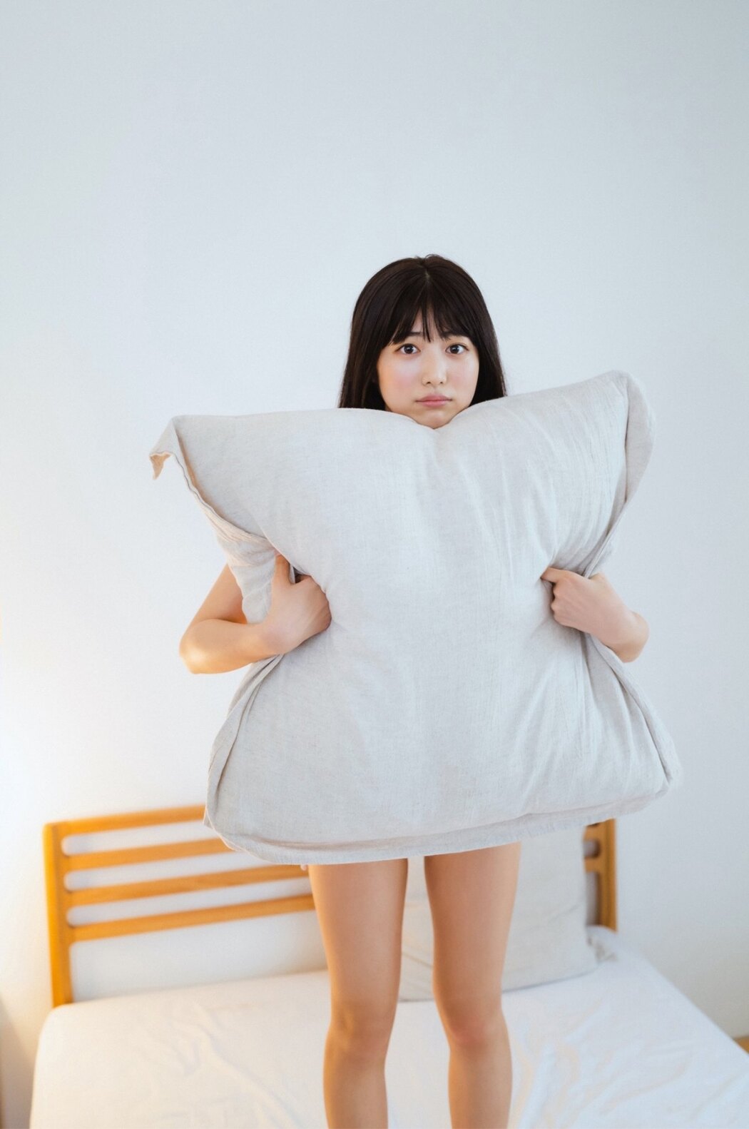 FLASH Digital Photo Collection Rio Yoshida 吉田莉桜 – Good Morning Angel