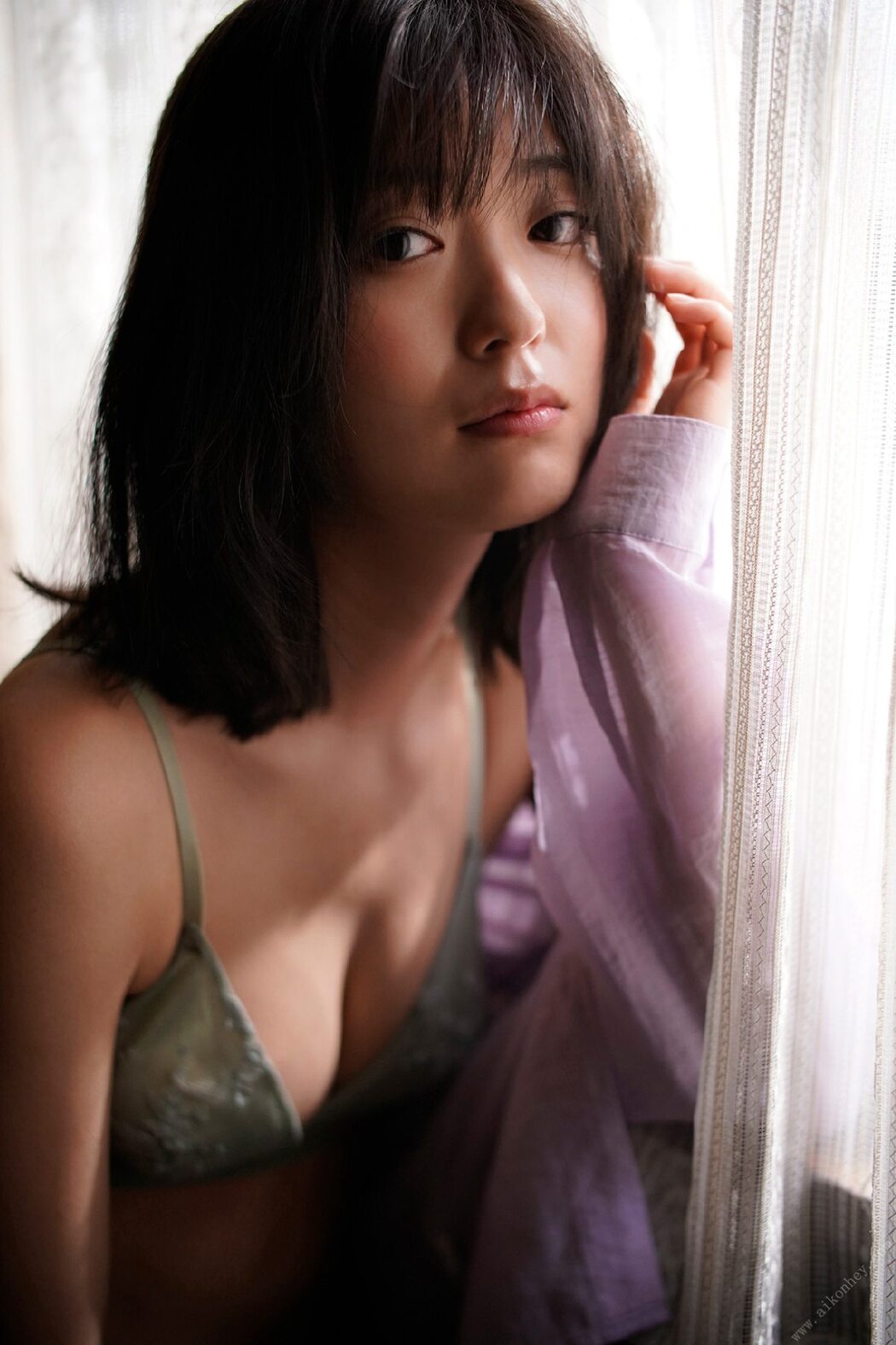 FLASH Photobook 2022-05-31 Mio Kudo 工藤美桜 – Early Summer Luster 初夏の艶