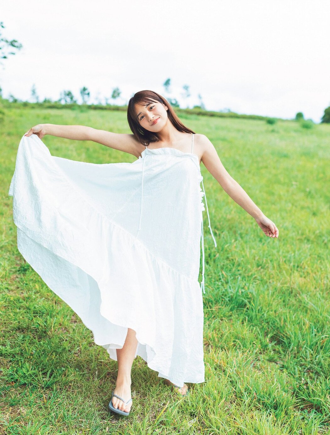 FLASH 2023.10.17-24 森元流那 新藤まなみ 吉澤遥奈 鈴原すず 風吹ケイ 斎藤恭代 込山榛香 山手梨愛